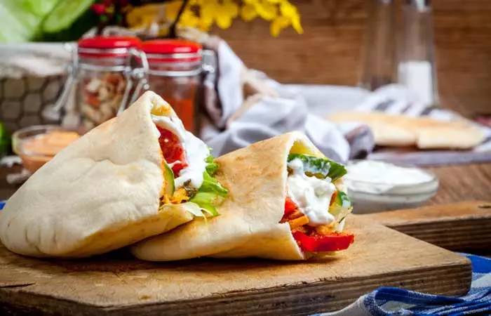 Mediterranean pita pockets for Mediterranean diet breakfast