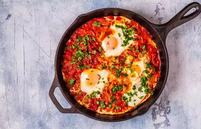 Shakshuka for Mediterranean diet breakfast