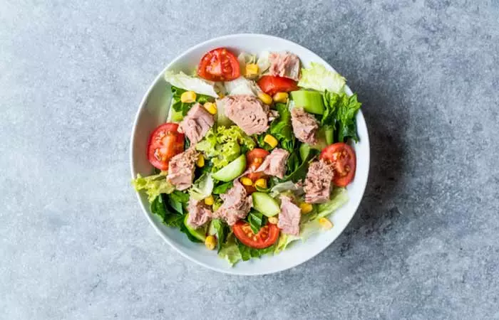 Tuna salad for Mediterranean diet breakfast