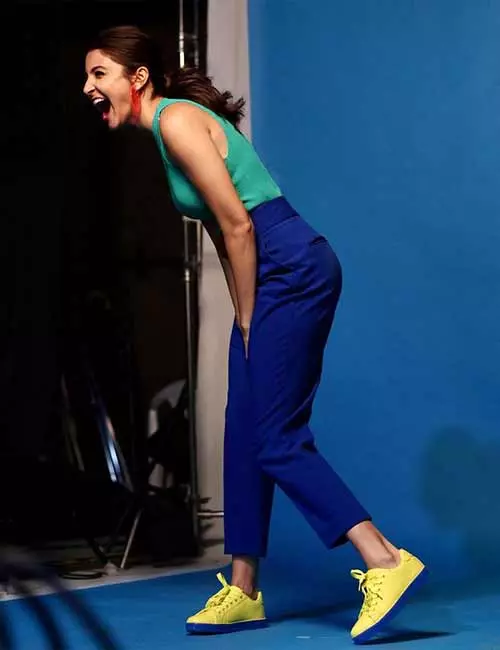 Anushka-Sharma-Dons-Ocean-Blue