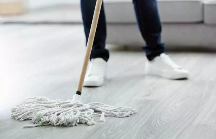 Cleaning-The-Floor-In-The-Evening-Can-Bring-Bad-Luck