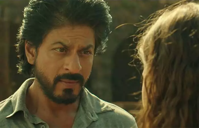 Dr.-Jehangir-Jug-Khan-In-Dear-Zindagi