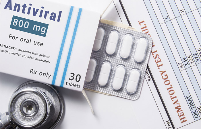 Oral antiviral medication for genital warts and herpes