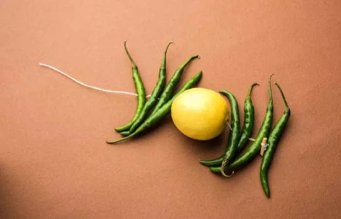 Green-Chili-And-Lemon-Keeps-Evil-Eye-At-Bay