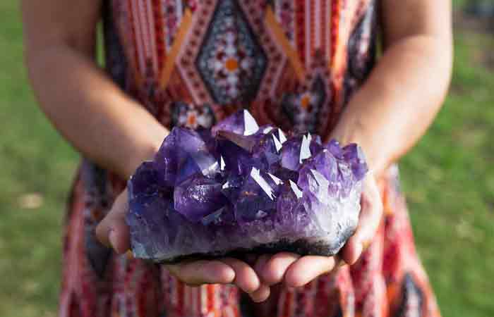 How-To-Charge-Your-Amethyst-Crystal