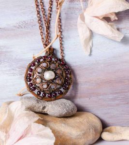 How To Clean Copper Jewelry - 6 DIY M...