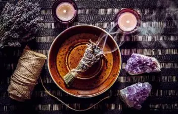 How-To-Cleanse-Your-Amethyst-Crystal