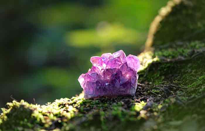 How-To-Use-Your-Amethyst-Crystals