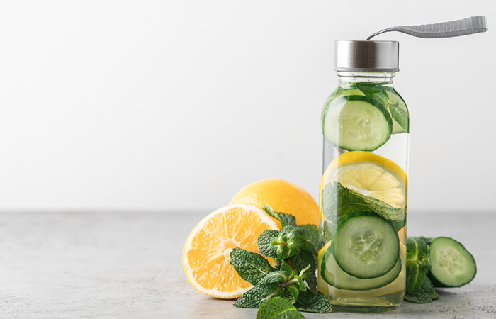 Lemon and cucumber water for good health