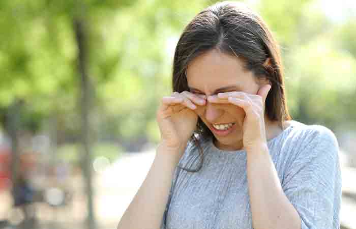Kukui nut oil helps reduce eye burns