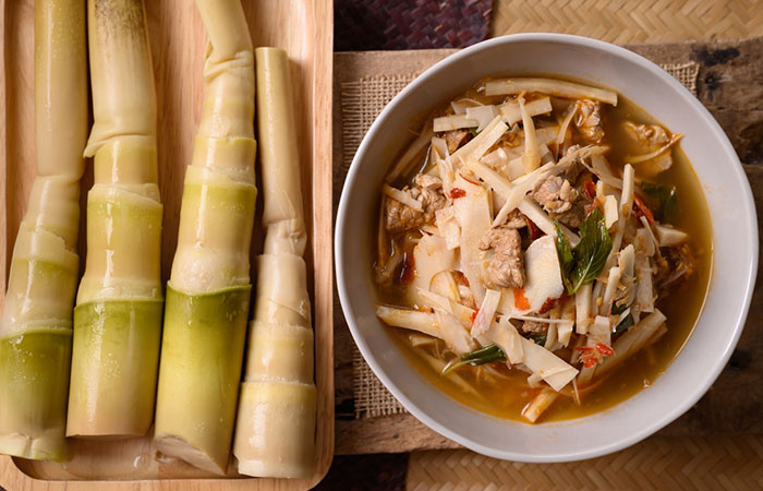 Spiced bamboo shoots with pork is a popular recipe