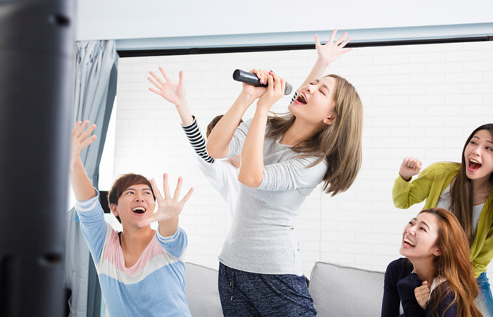 Enjoy a karaoke session when you're bored at a sleepover