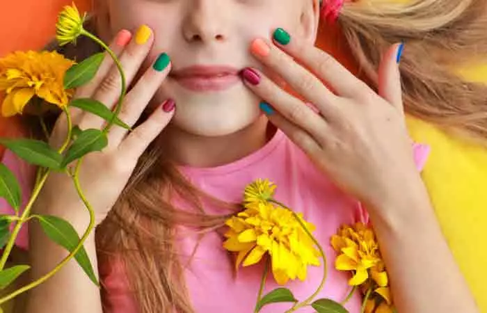 Wearing-Bright-Colored-Nails