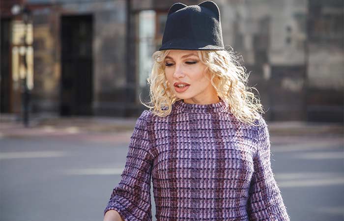 How To Wear A Beret With Curly Hair