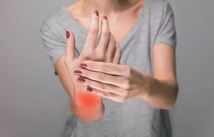 Woman with weak bones may benefit from oysters