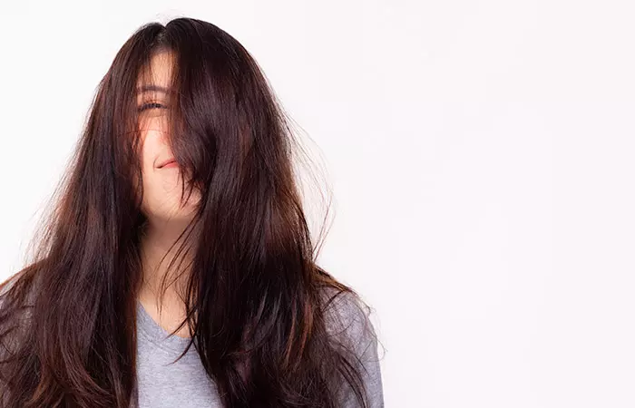 Wonderful-Way-To-Defrizz-Hair