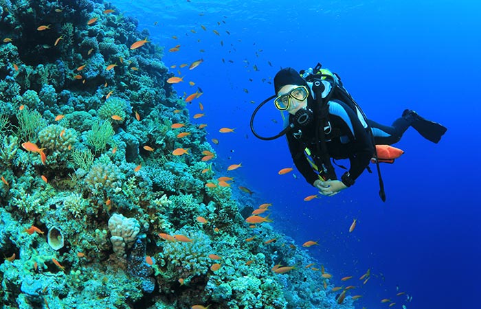 Person without hypertension scuba diving