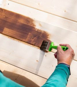 8 Best Methods To Get Wood Stain Off The ...
