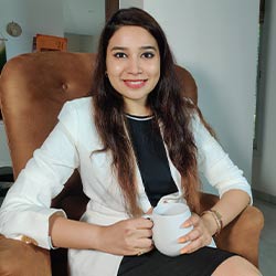 Karishma Shah, Integrative Health Nutritionist- STYLECRAZE