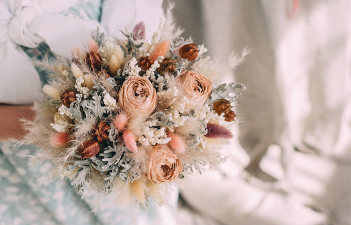 Preserve your wedding bouquet by drying it