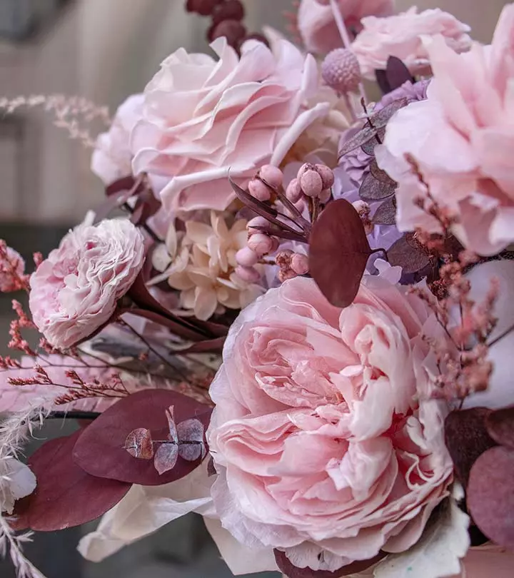 Steps To Make A Boutonniere With Flowers