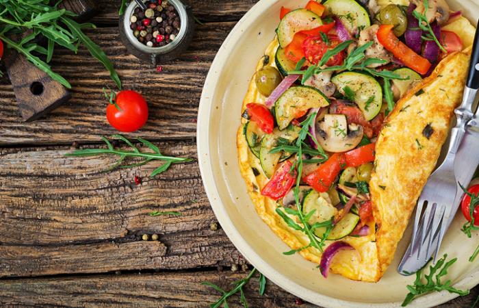 Omelet with vegetables