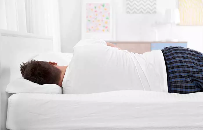 Corrects Bad Sleeping Posture