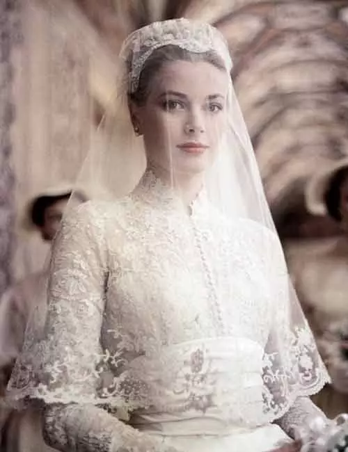 Grace-Kelly’s-Wedding-Gown