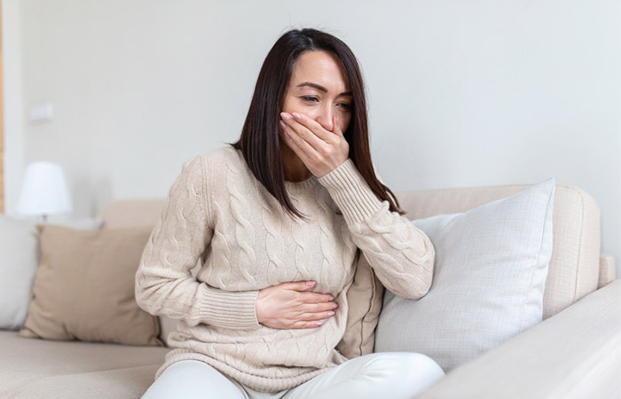 Woman with indigestion may benefit from chervil