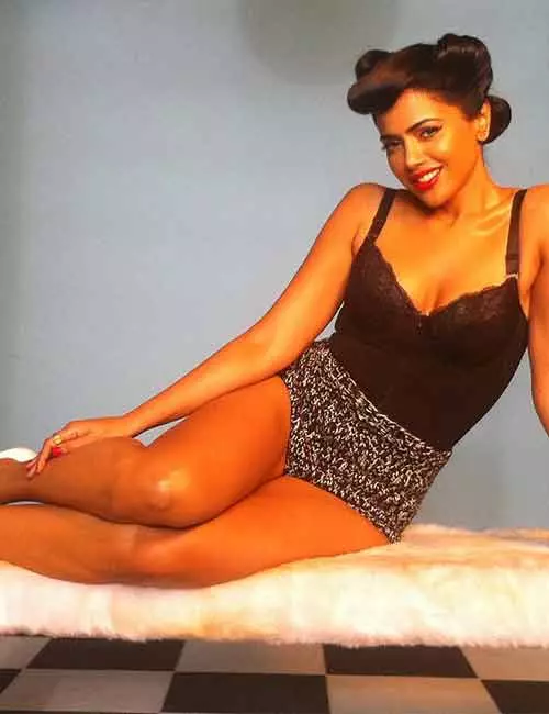 Sameera-Reddy