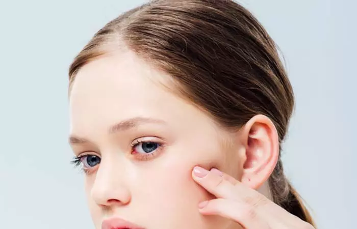 Using-Products-That-Guarantee-Instant-Results