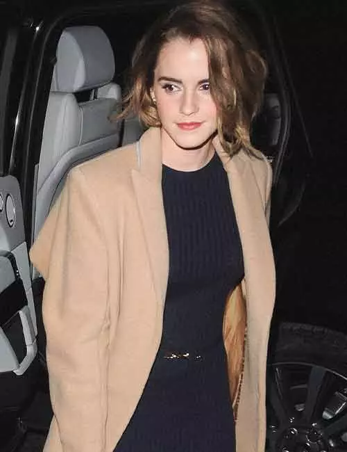 Apply-A-White-Liner-Under-Your-Eyes