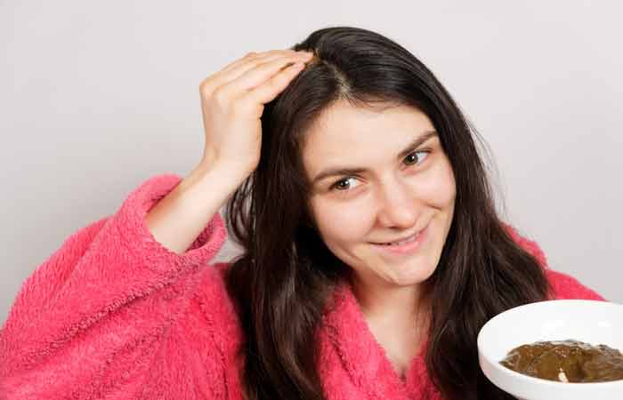 Remove-Dead-Skin-From-Your-Hair-And-Scalp