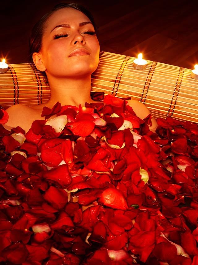 Reasons To Use Rose Petals For Skincare