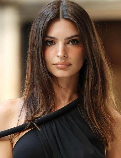Emily Ratajkowski