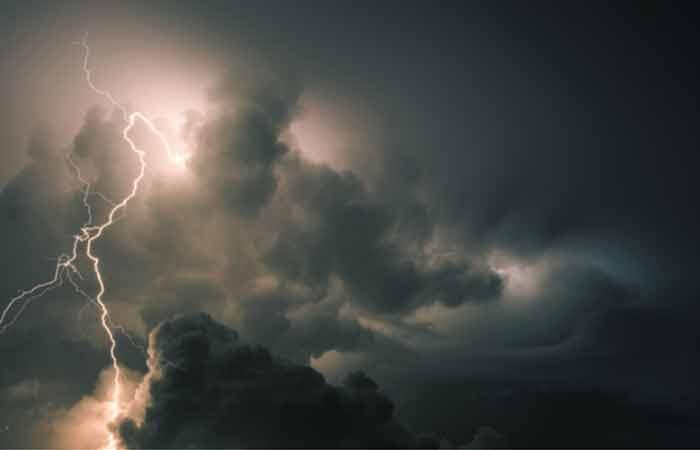 Some-Humans-Can-Smell-An-Approaching-Storm