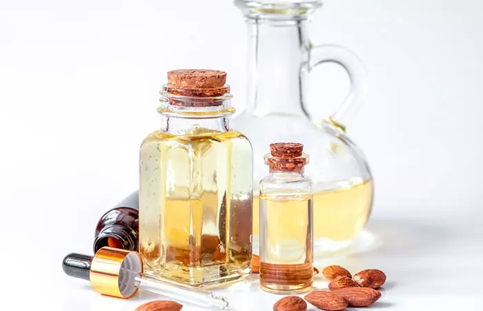 Almond and essential oils for psoriasis