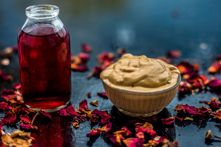 Benefits of Multani mitti and rose water for oily skin