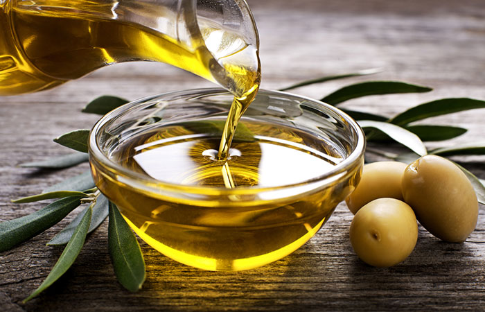 Malaika Arora uses olive oil in her food