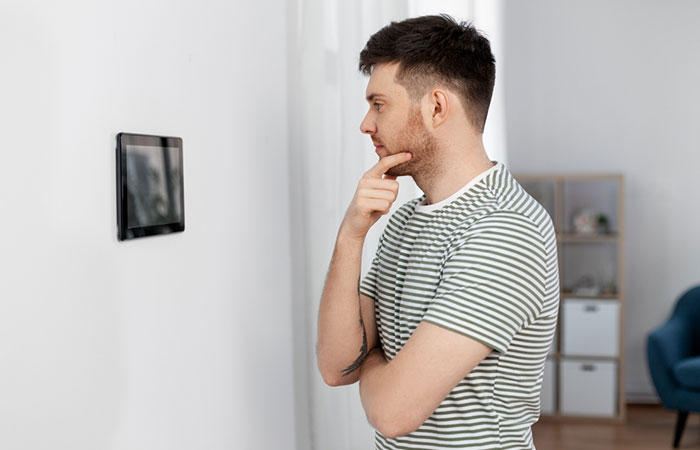 Man trying to decide things in a no contact rule