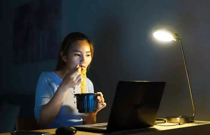 To-Gain-Weight,-You-Need-To-Eat-Right-Before-Going-To-Bed
