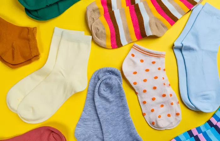 To Highlight Your Heel, Wear Socks That Are Undetectable