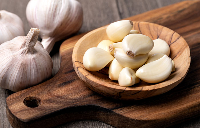 Use garlic to get rid of pimples