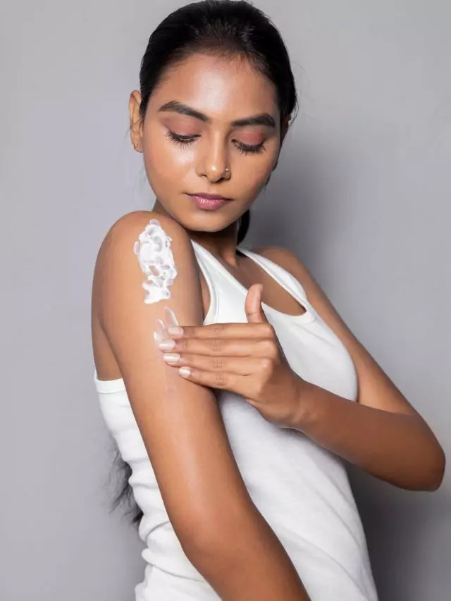 10 Easy DIY Hair-Removing Hacks