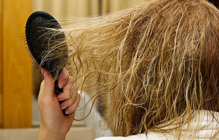 Brushing-Wet-Hair