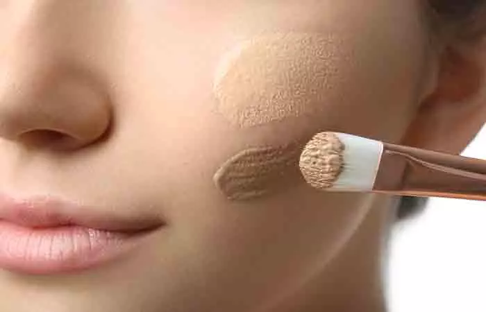 Choose-A-Concealer-That-Is-Compatible-To-Your-Skin-Tone
