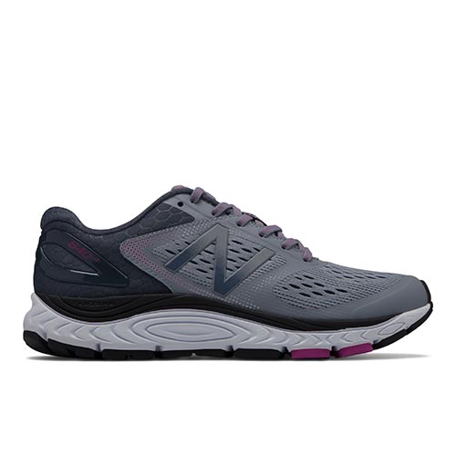 New Balance Women’s 840 V4 Running Shoes
