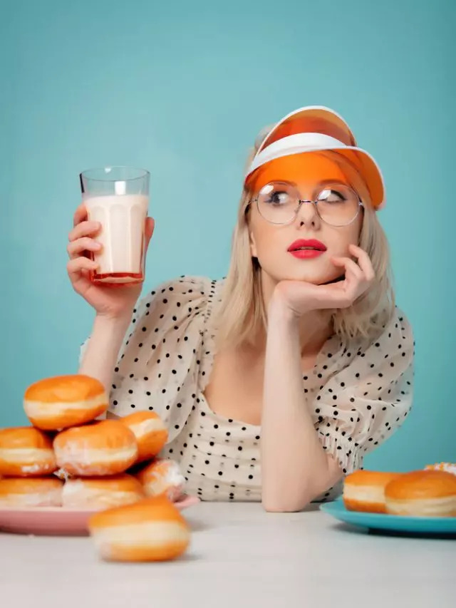 Why You Should Avoid Dairy, High Glycemic Index Food If You Have Acne