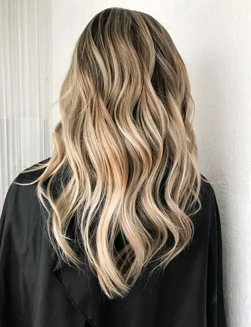 Blonde balayage hair color for east Asian ladies