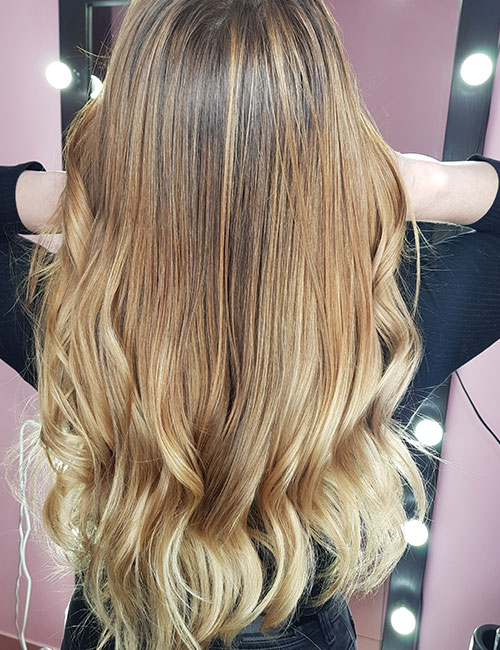 Blonde ombre hairstyle for thick hair